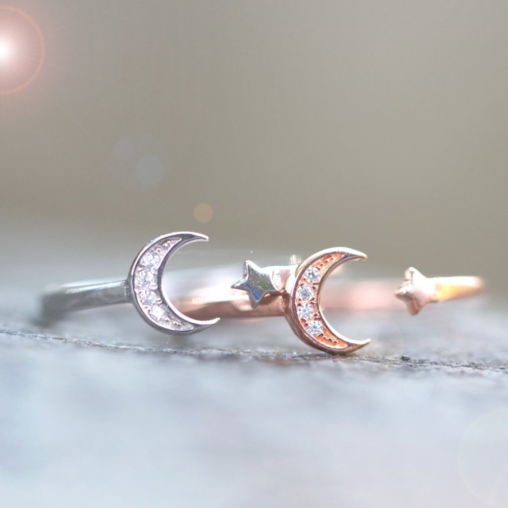 SOLD Gold Vermeil 14 Gold layered over 925 Sterling Silver Crescent Moon Ring - Picture 5 of 9
